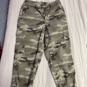 Cargo Pants (camo)
